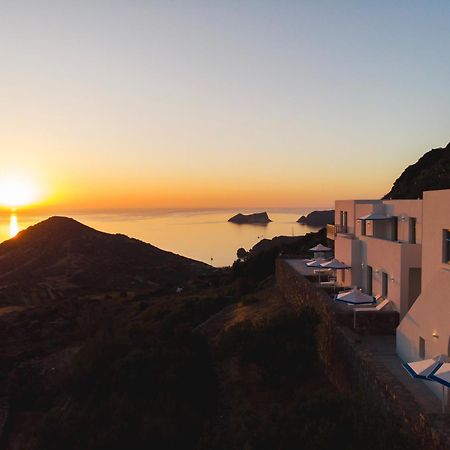Odyssey Rock Milos Sunset Suites Plaka  ภายนอก รูปภาพ