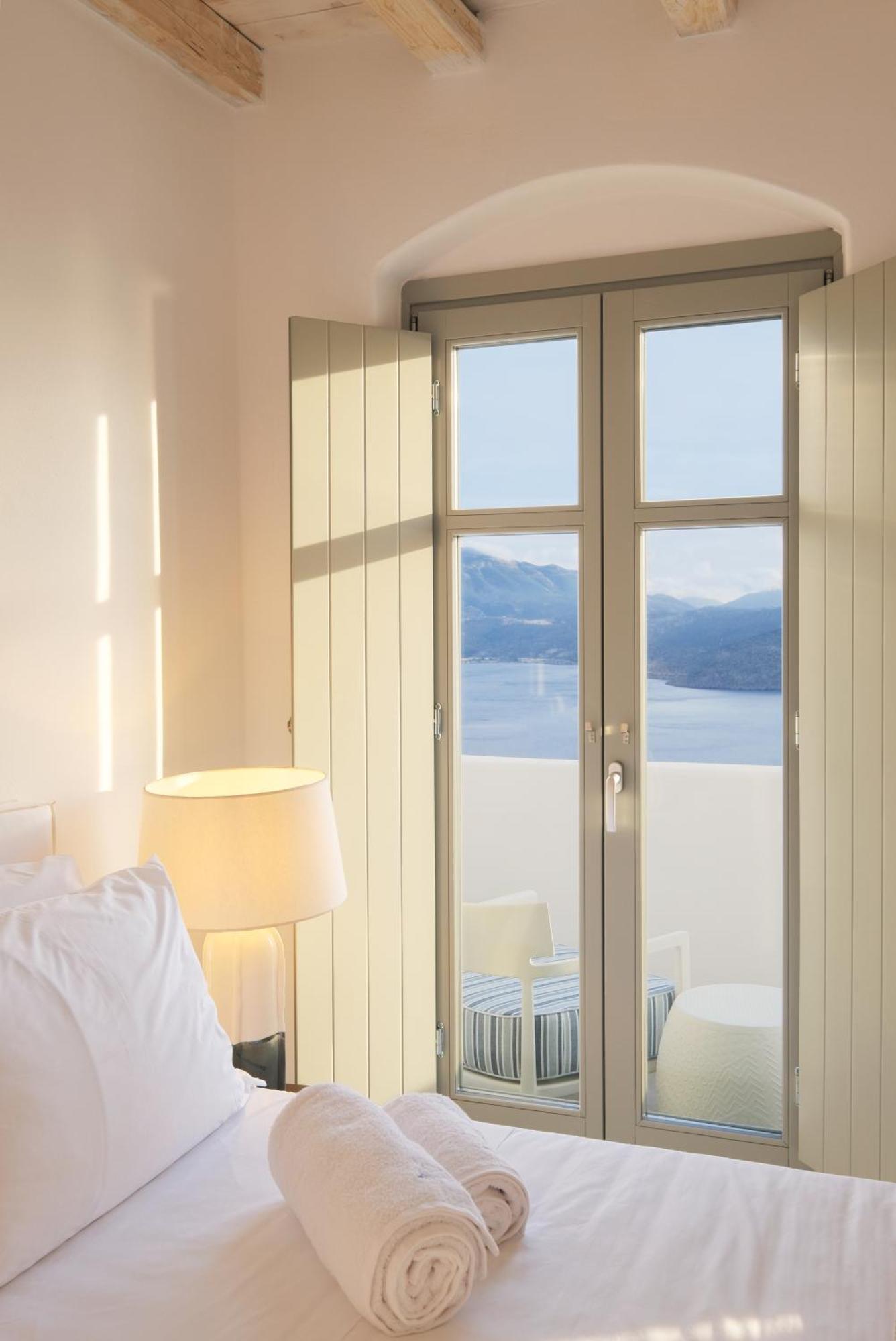 Odyssey Rock Milos Sunset Suites Plaka  ภายนอก รูปภาพ