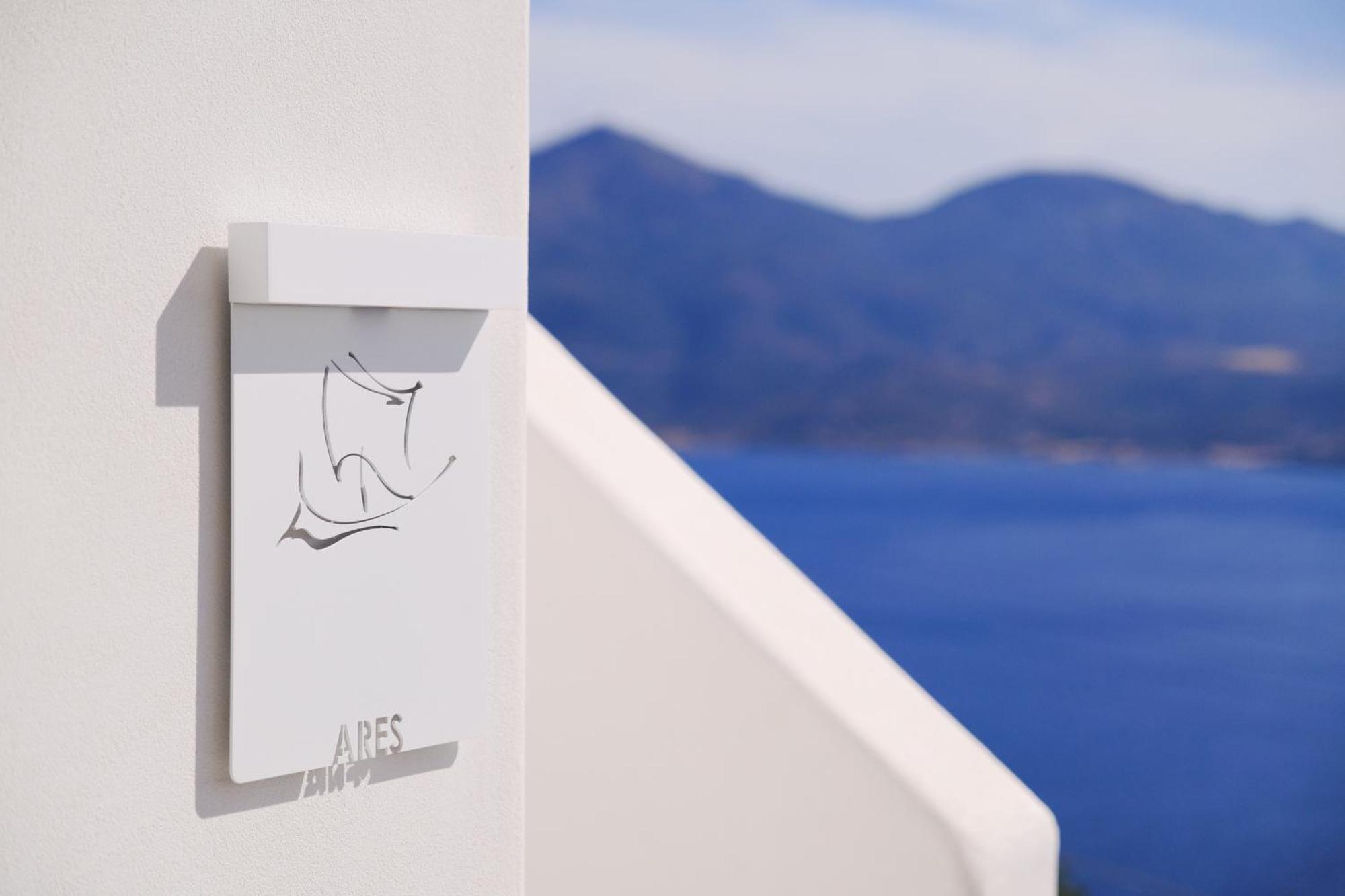 Odyssey Rock Milos Sunset Suites Plaka  ภายนอก รูปภาพ