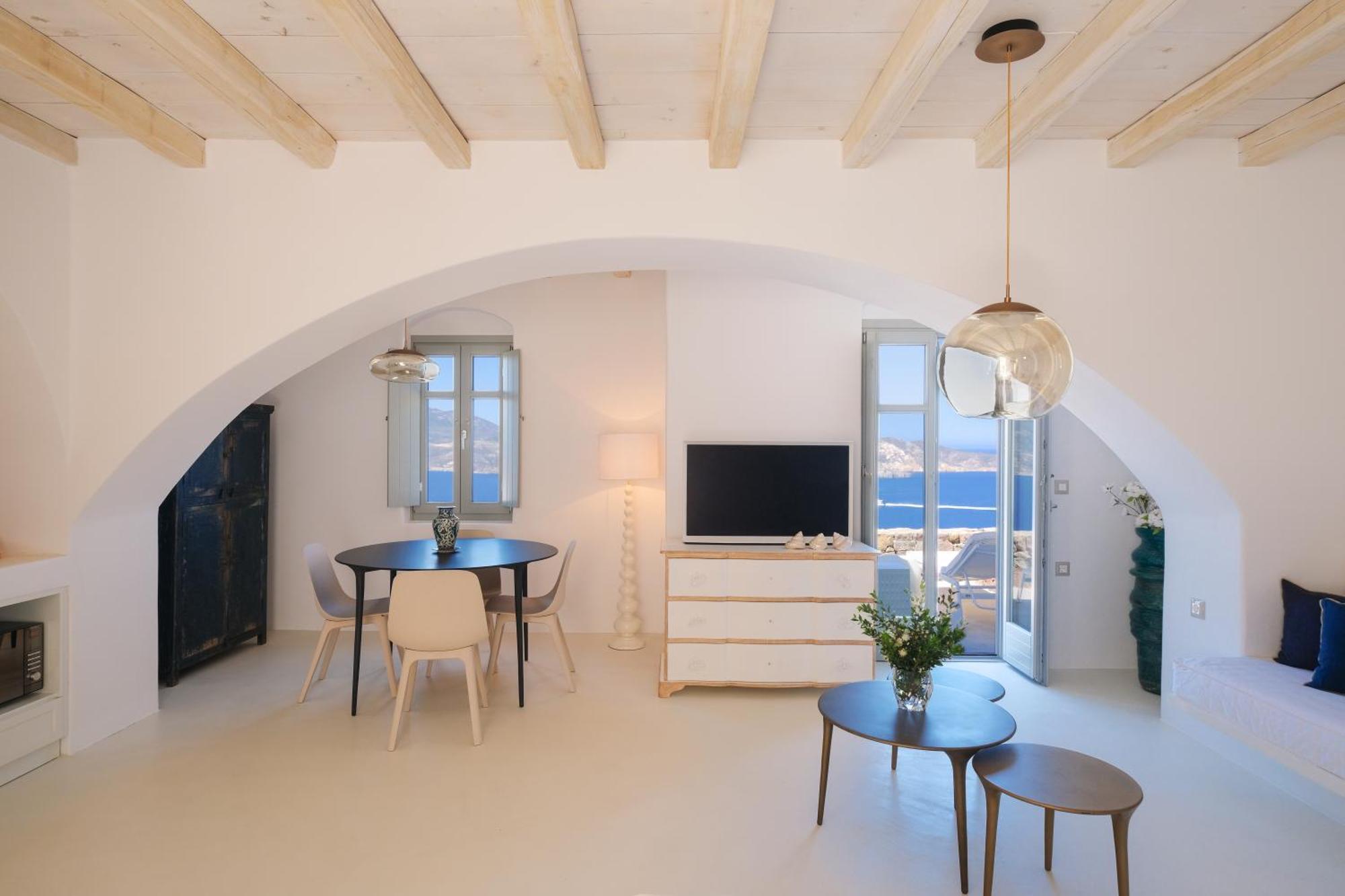 Odyssey Rock Milos Sunset Suites Plaka  ห้อง รูปภาพ