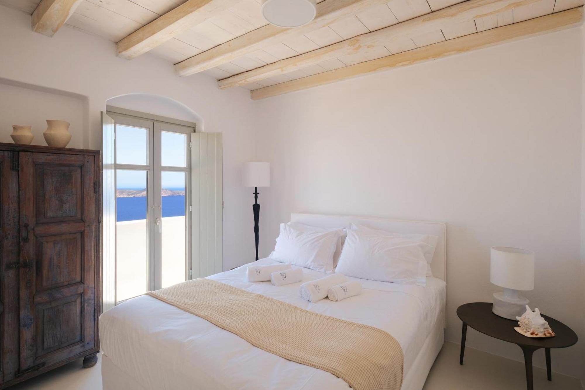 Odyssey Rock Milos Sunset Suites Plaka  ห้อง รูปภาพ